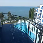 Blue Bay Palace Complex 3* بوموري