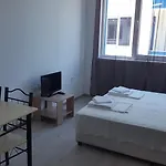 Blue Bay Palace Complex 3* بوموري