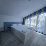 Blue Bay Palace Complex 3* بوموري