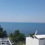 Blue Bay Palace Complex 3* بوموري