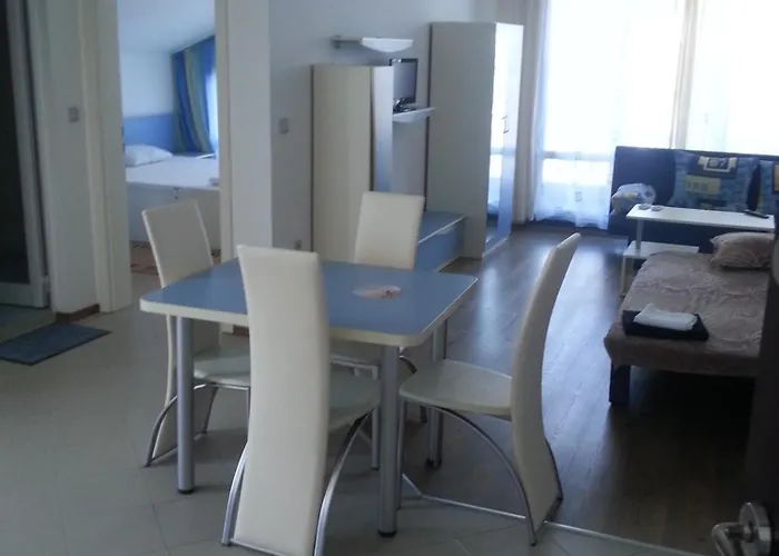 Blue Bay Palace Complex Ξενοδοχείο με διαμερίσματα 3*