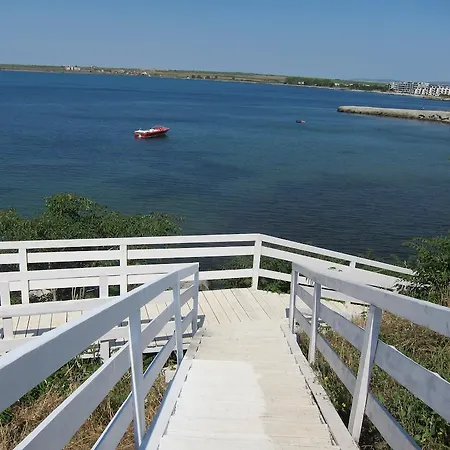 Ξενοδοχείο με διαμερίσματα Blue Bay Palace Complex