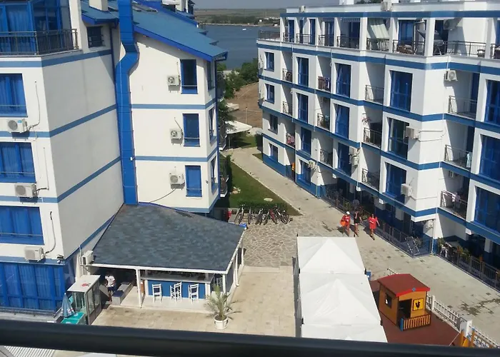 Ξενοδοχείο με διαμερίσματα Blue Bay Palace Complex 3*