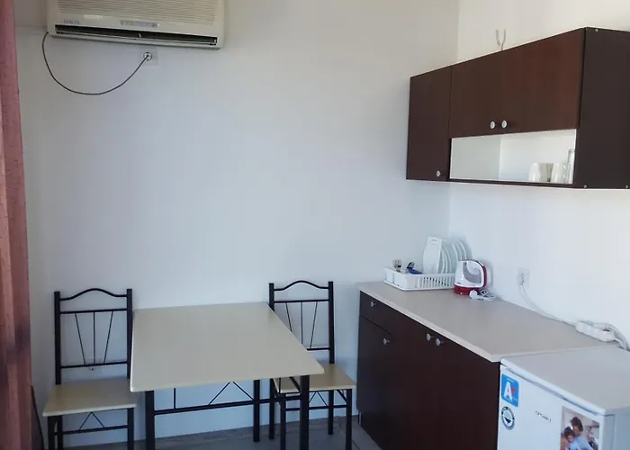 Blue Bay Palace Complex Ξενοδοχείο με διαμερίσματα 3*